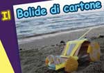 bolide di cartone giocattolo